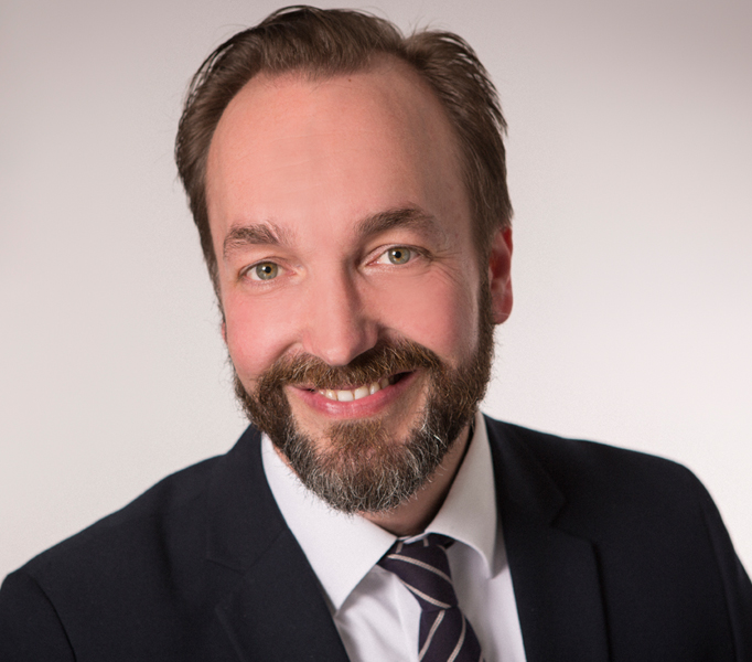 Frederic Sattler, Rechtsanwalt